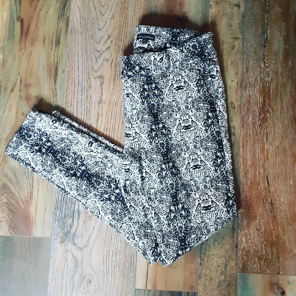 Black and White Leggings